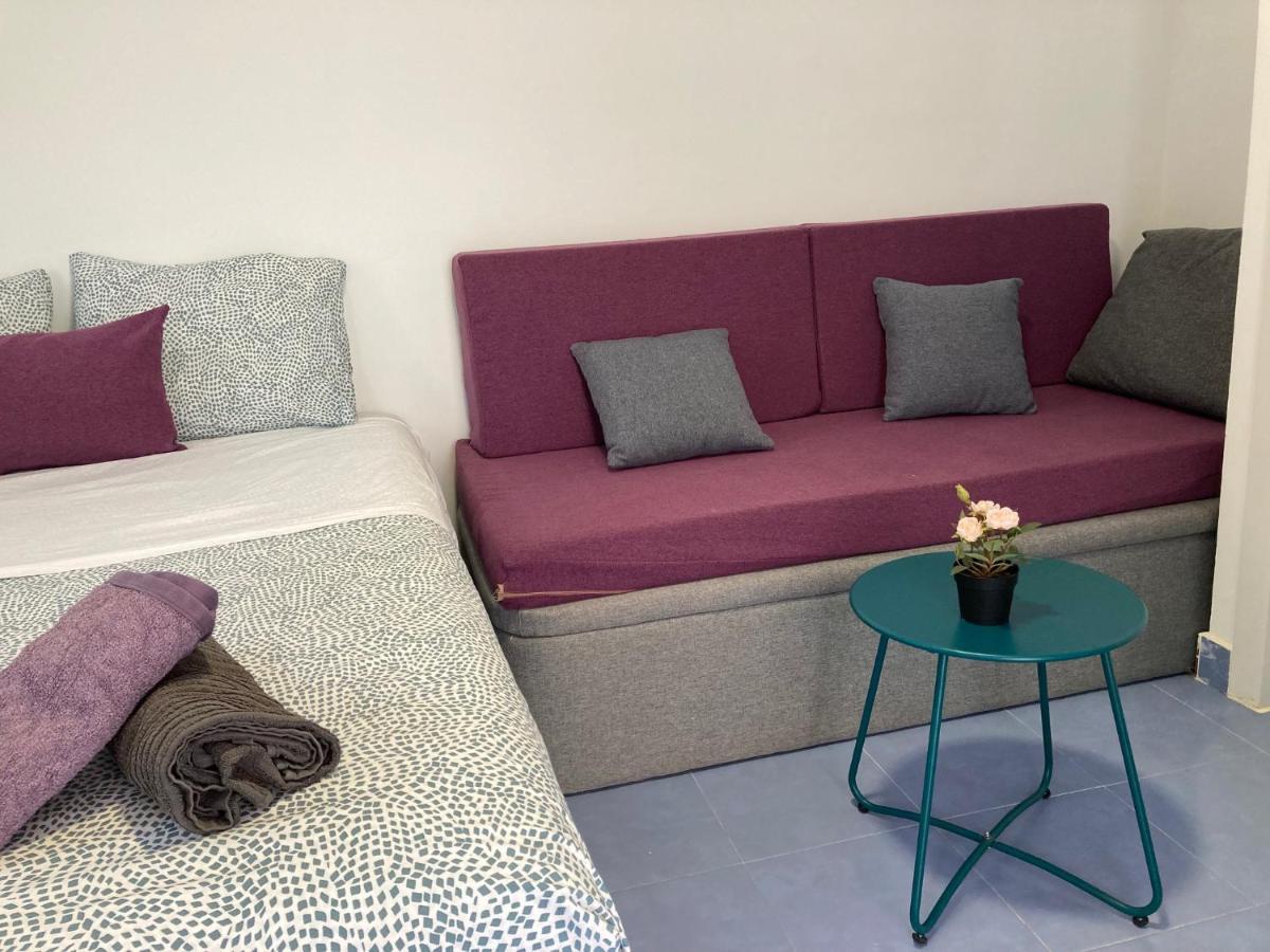 Malaguena Salerosa "Apartamento - Estudio Con Terraza" En Casa Tipica De 1 A 4 Dormitorios Малага Экстерьер фото